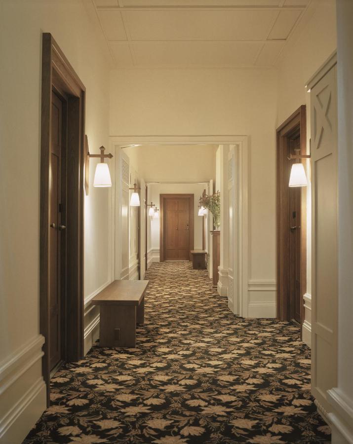 Chateau Voltaire Hotel Parijs
